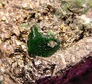 钙铬榴石/绿榴石1832