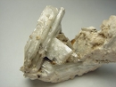 针钠钙石7913