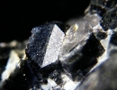 锌尖晶石1958