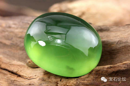 神奇的绿光—葡萄石