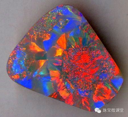 关于欧泊(opal)宝石的权威专家答疑