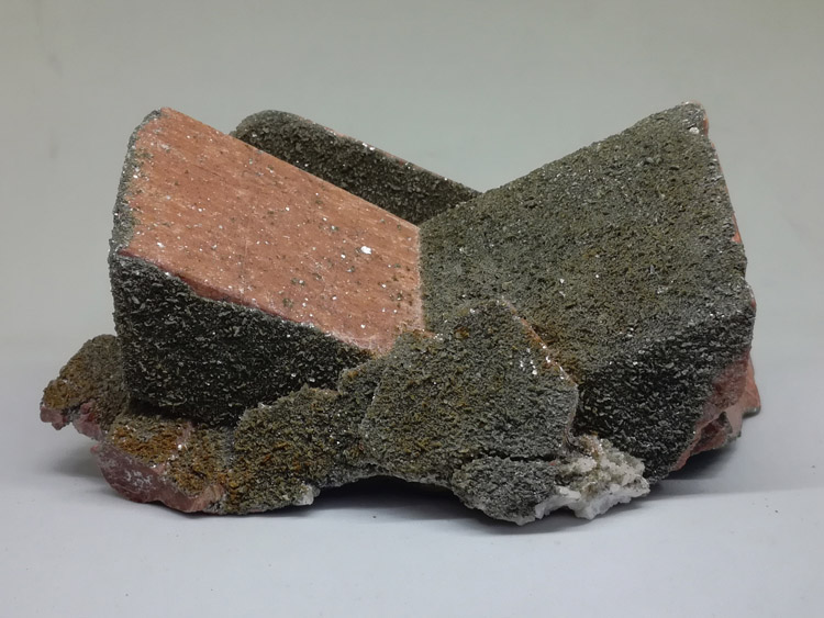 精品超大超正点的钾长石双晶伴生云母矿矿物晶体标本原石原矿,长石,云母