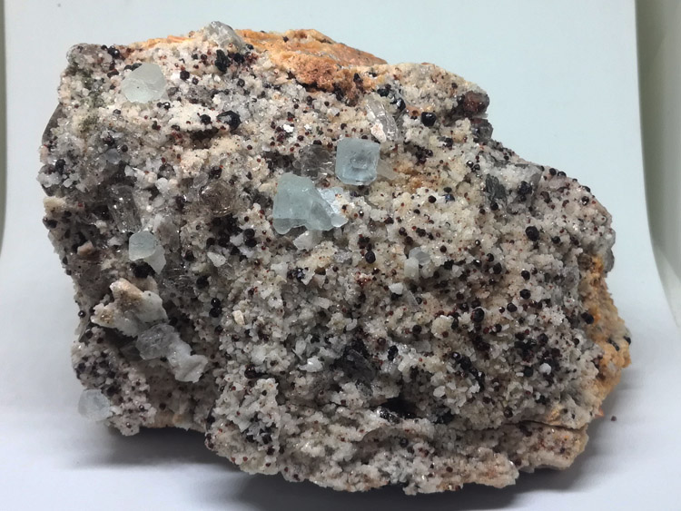 八面体萤石和石榴石、茶色水晶、烟晶共生矿物晶体标本宝石原石原矿,萤石,水晶