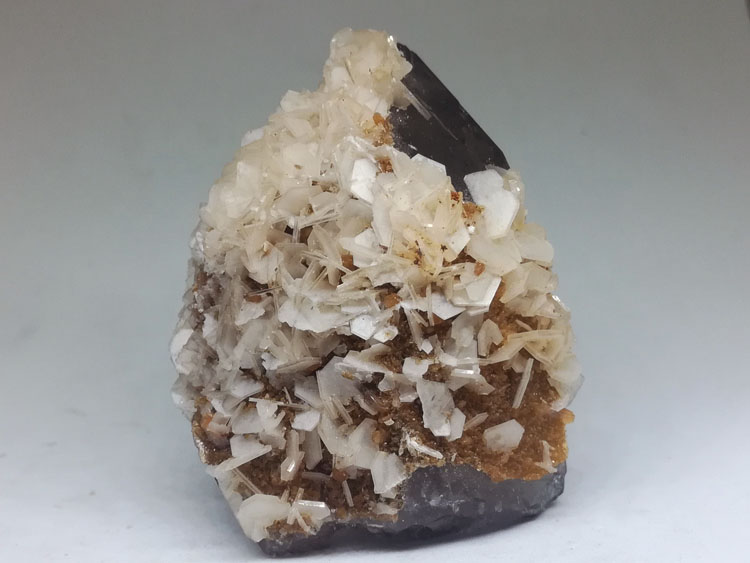 辉沸石和方解石、茶色水晶共生矿物晶体标本宝石原石原矿,辉沸石,方解,水晶