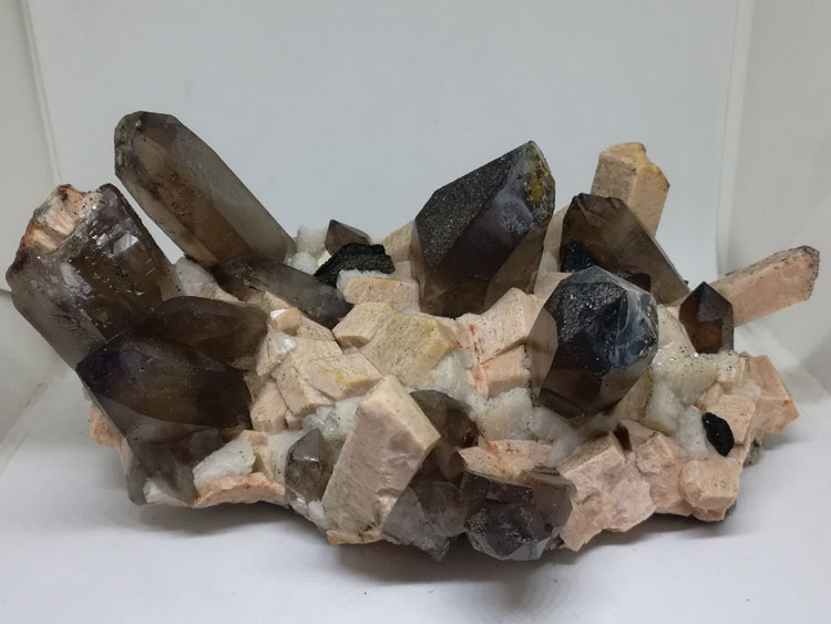 K-feldspar, smoky quartz, mica mineral crystal gem stone ore samples,Feldspar,Quartz,Mica