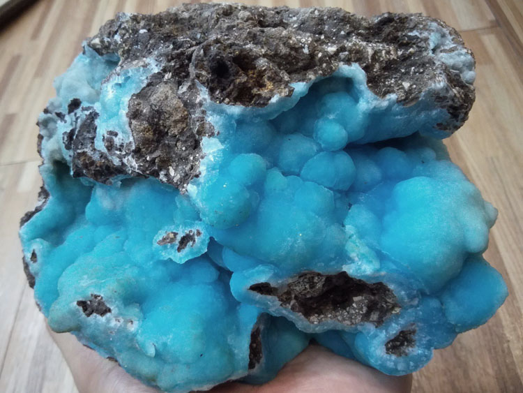 颜色彩艳蓝的异极矿矿物标本晶体宝石原石原矿【可做戒指面蛋面】,异极矿