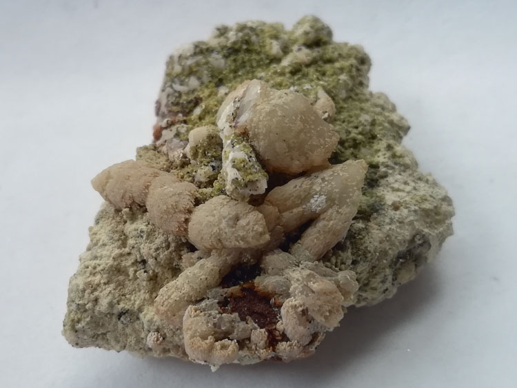 Coral Calcite and Feldspar Symbiotic Mineral Specimens Crystal Gemstone Raw Ore Ornamental Stone,Calcite,Feldspar