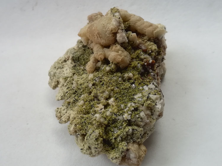 Coral Calcite and Feldspar Symbiotic Mineral Specimens Crystal Gemstone Raw Ore Ornamental Stone,Calcite,Feldspar