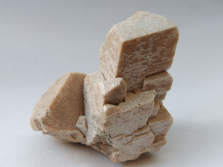 阶梯长石微斜长石钾长石双晶矿物标本晶体晶簇宝石原石原矿石,长石