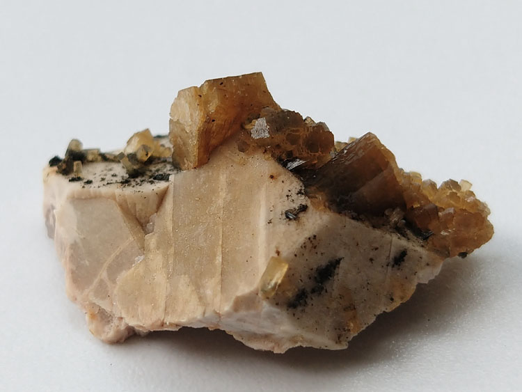 广东新出的辉沸石长石共生矿物标本晶体晶簇宝石原石原矿石能量石,辉沸石,长石