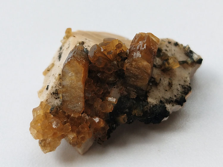 广东新出的辉沸石长石共生矿物标本晶体晶簇宝石原石原矿石能量石,辉沸石,长石