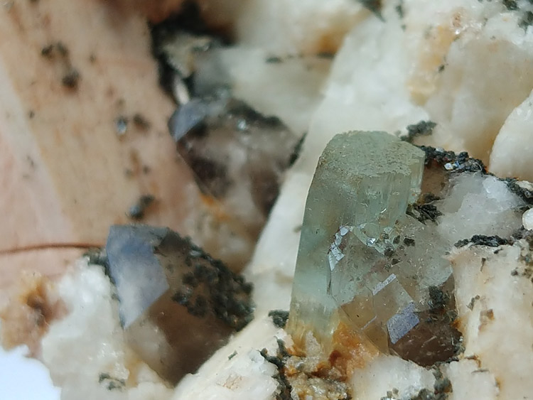 福建天然海蓝宝石茶色水晶烟晶宝石原石原矿石绿柱石矿物标本晶体,海蓝宝石,水晶,长石
