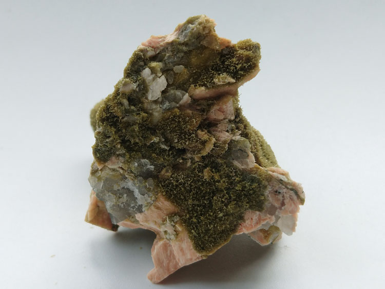 绿帘石辉沸石茶晶烟晶共生矿物标本晶体晶簇晶洞宝石原石原矿石,绿帘石,辉沸石,水晶