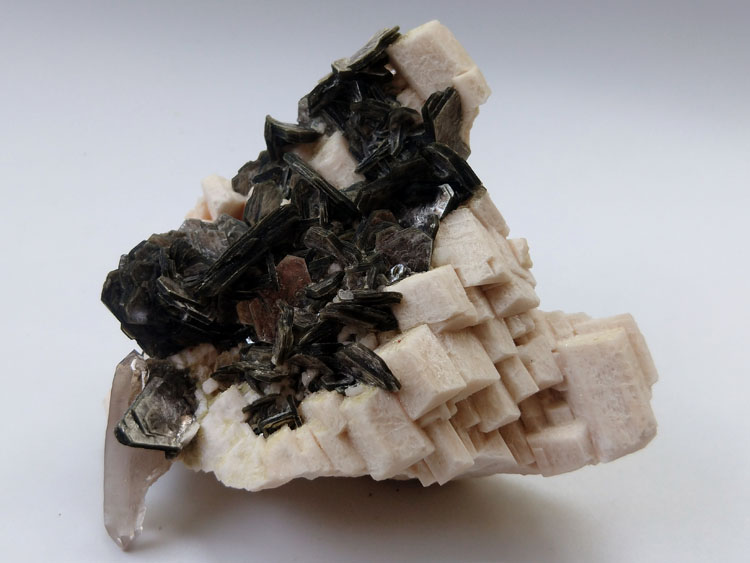 矩阵微斜长石云母矿茶色水晶矿物标本晶体晶簇晶洞宝石原石原矿石,长石,云母