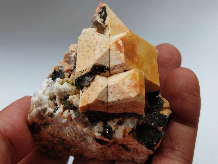 双晶长石平行连晶钾微斜长石矿物标本晶体晶簇晶洞宝石原石原矿石,长石