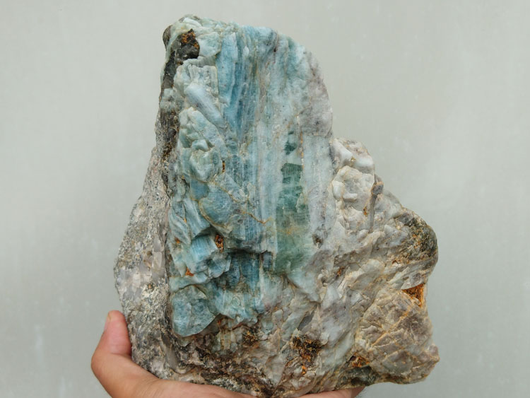 橱窗级海蓝宝石原石原矿石绿柱石矿物标本晶体晶簇晶洞能量摆件,海蓝宝石