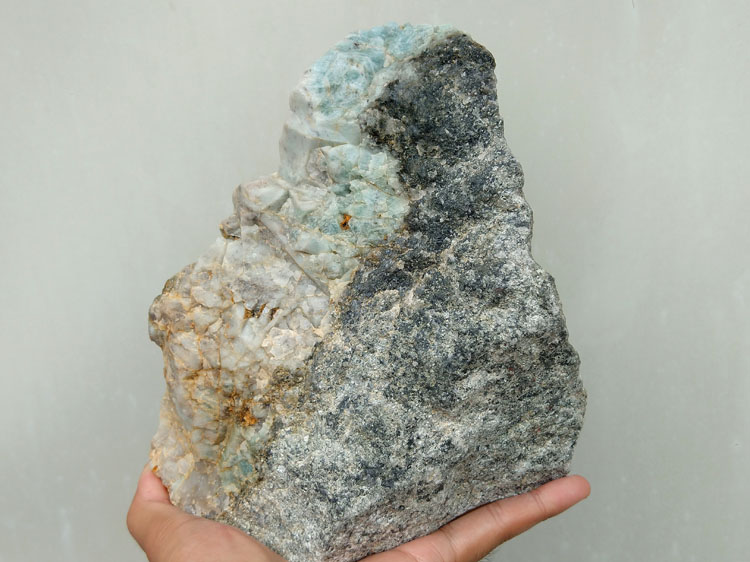 橱窗级海蓝宝石原石原矿石绿柱石矿物标本晶体晶簇晶洞能量摆件,海蓝宝石
