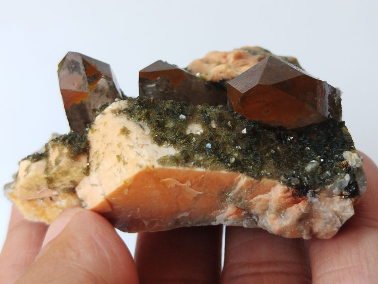 Smoky Quartz,Microcline Feldspar,Mica Mineral Specimens Mineral Crystals Gem Materials,Quartz,Feldspar,Mica