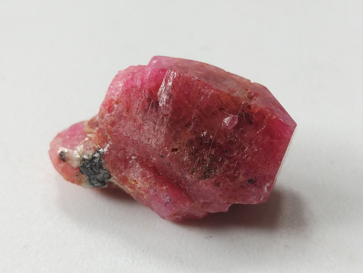 天然红宝石刚玉蓝宝石原石原矿石矿物标本晶体晶簇能量石精品摆件,刚玉