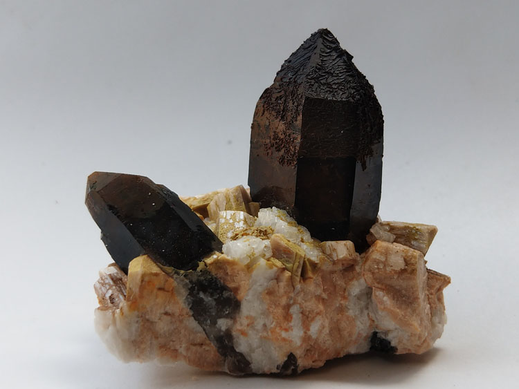 Wrinkled sand skin Smoky Quartz Microcline Albite  Feldspar,Quartz,Feldspar