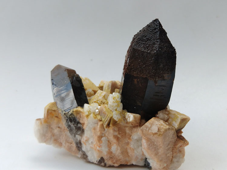 Wrinkled sand skin Smoky Quartz Microcline Albite  Feldspar,Quartz,Feldspar