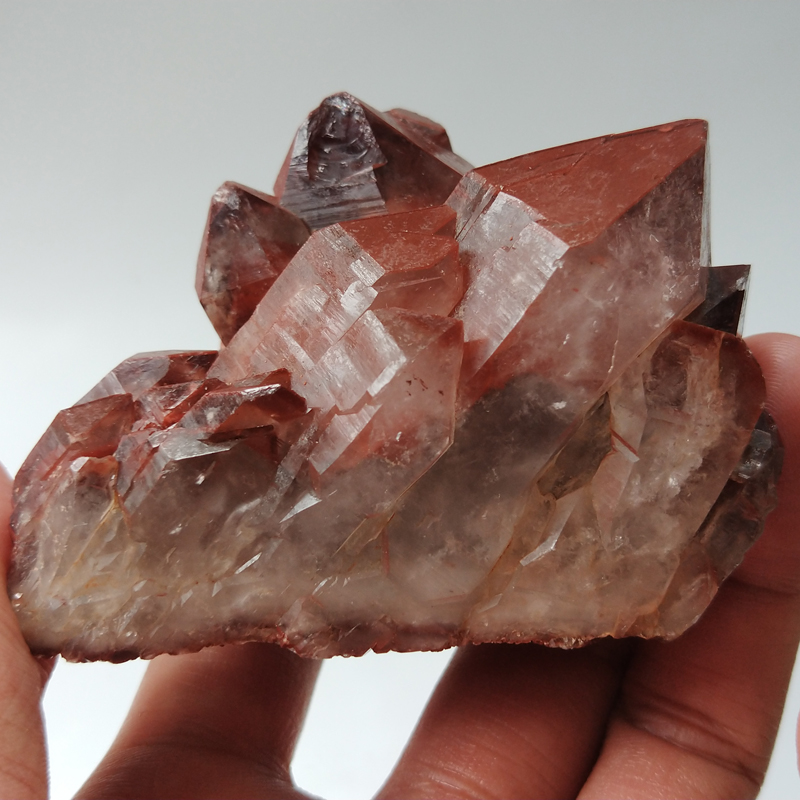 红皮水晶摆件红水晶原矿晶簇晶洞冥想疗愈能量石转运消磁灵石标本,水晶