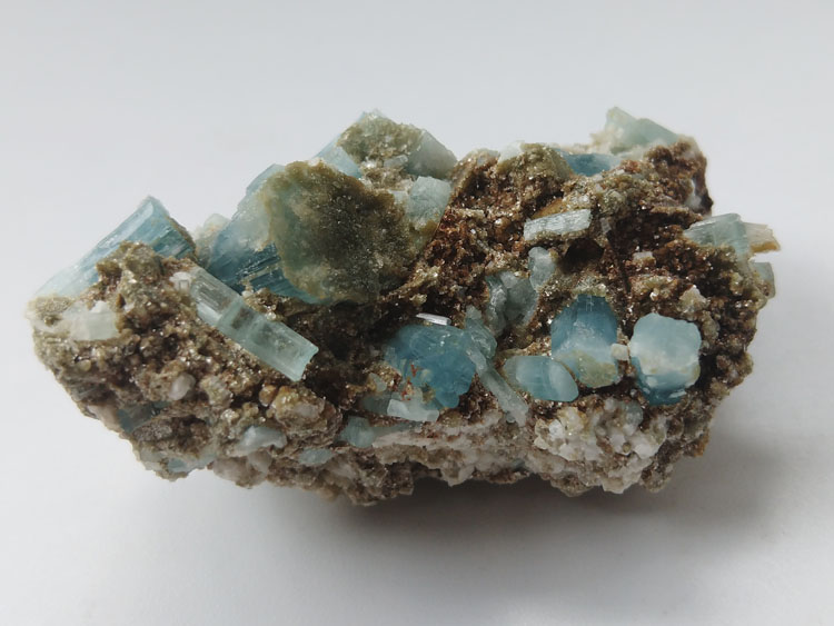 福建天然海蓝宝石原石原矿石原料绿柱石矿物标本晶体晶簇晶洞能量,海蓝宝石