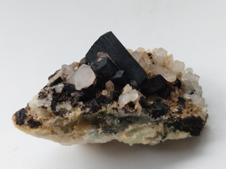 光泽好硅铁灰石葡萄石水晶共生矿物晶体标本宝石原石原矿石,硅铁灰石,葡萄石,水晶