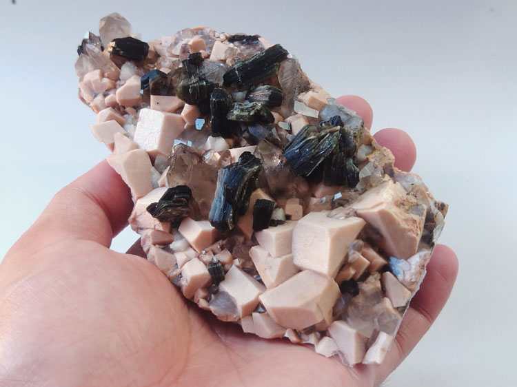 云母矿微斜长石茶色水晶茶晶矿物标本晶体晶簇晶洞宝石原石原矿石,云母,长石,水晶