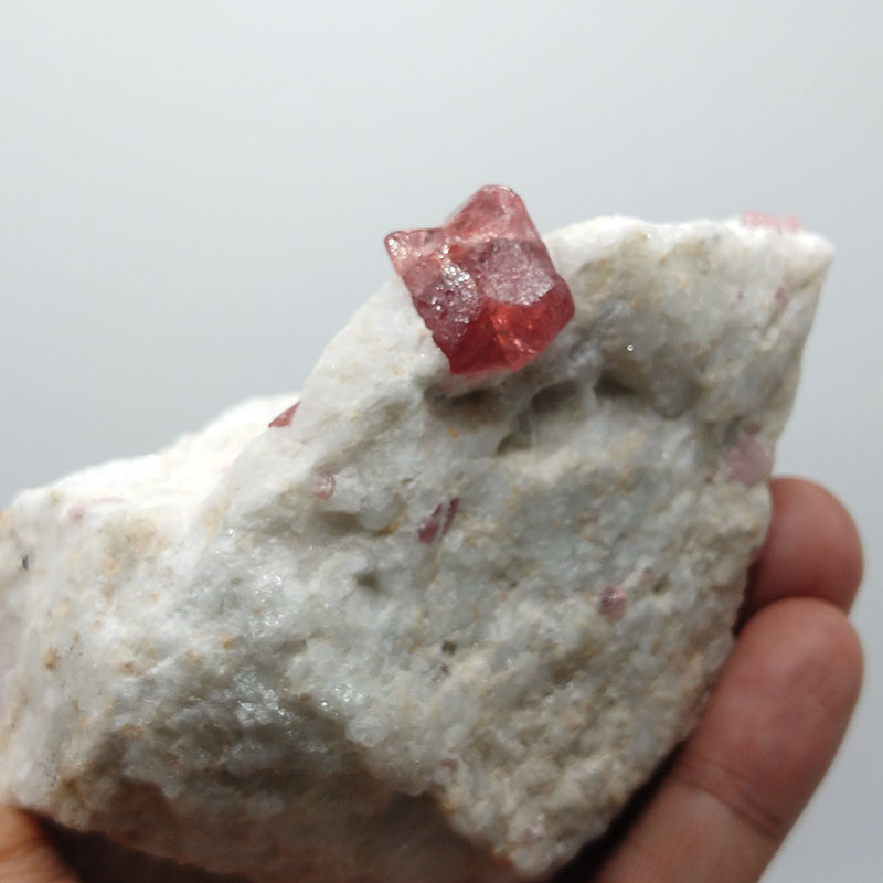 Spinel Twin crystal Mineral Specimens Mineral Crystals Gem,Spinel