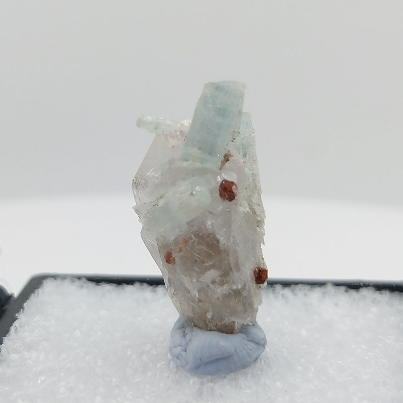 Aquamarine,Garnet,Quartz,Spessartine Mineral Specimens Mineral Crystals Gem,Aquamarine,Garnet,Quartz