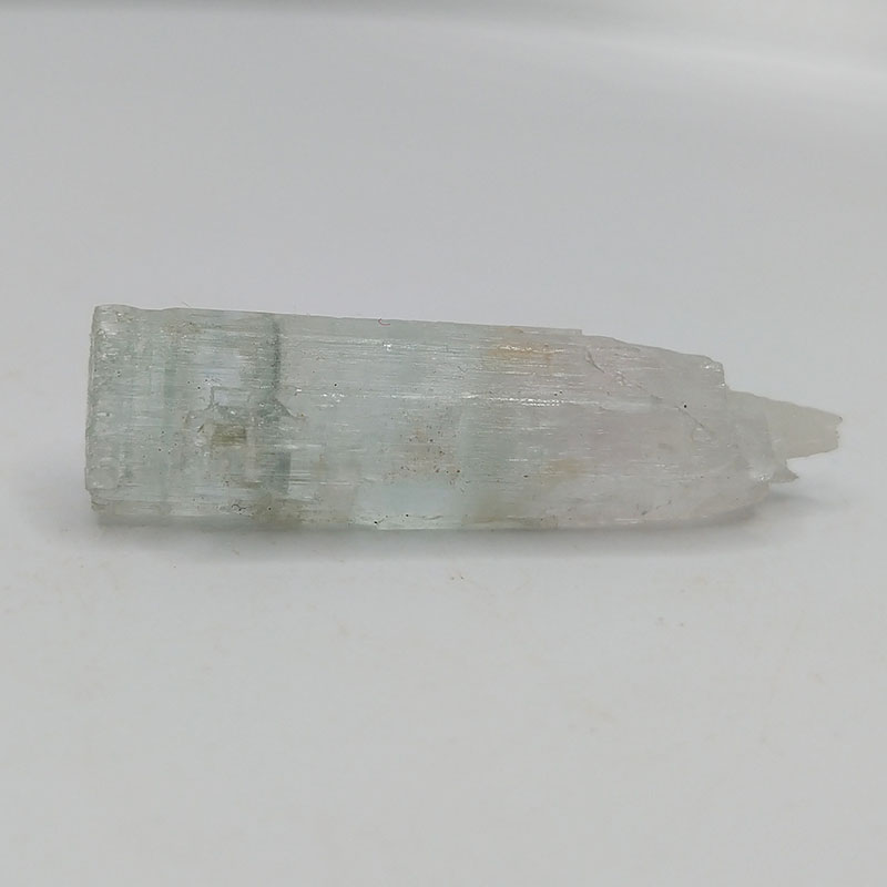 China new dual color Aquamarine, Morganite, Beryl Mineral Specimens Mineral Crystals Gem Materials,Aquamarine