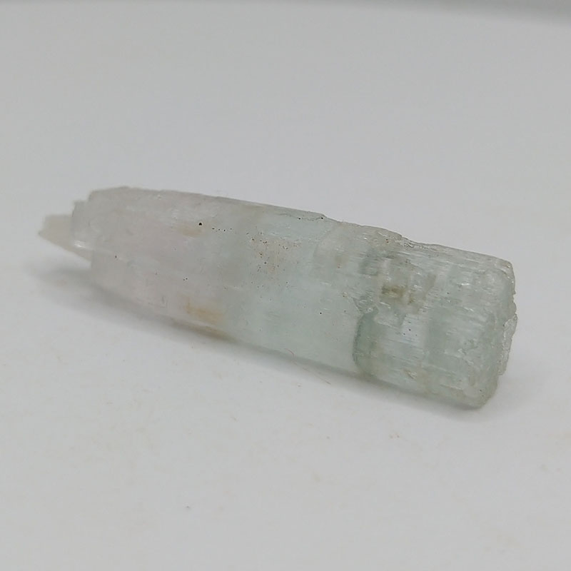 China new dual color Aquamarine, Morganite, Beryl Mineral Specimens Mineral Crystals Gem Materials,Aquamarine