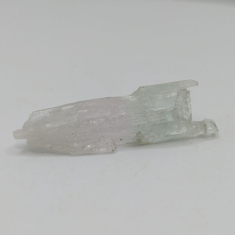 China new dual color Aquamarine, Morganite, Beryl Mineral Specimens Mineral Crystals Gem Materials,Aquamarine